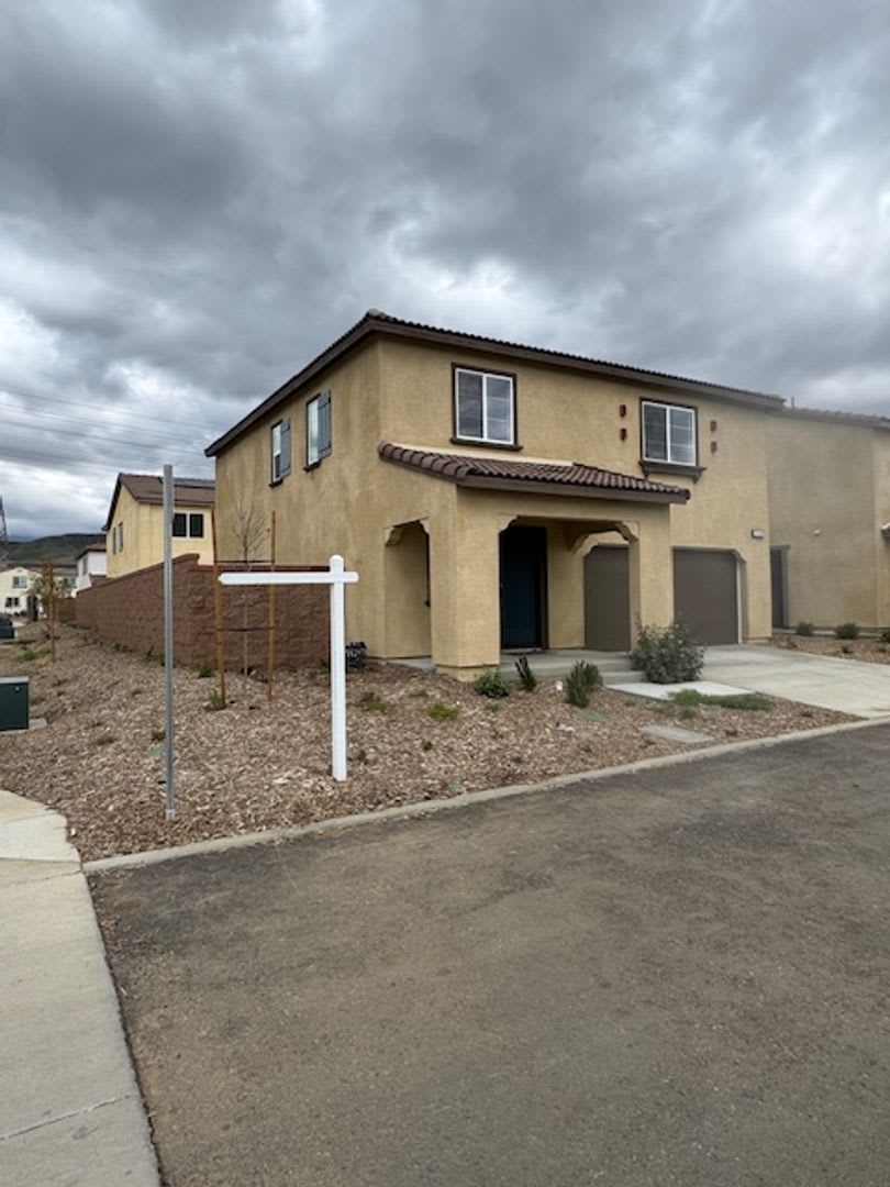 BRAND NEW HOME FOR RENT!!!!