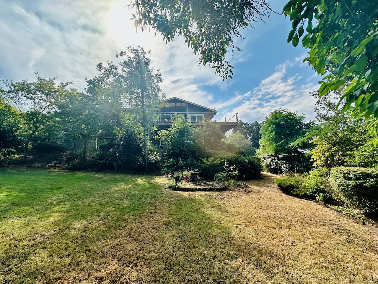 2735 Fillmore Street