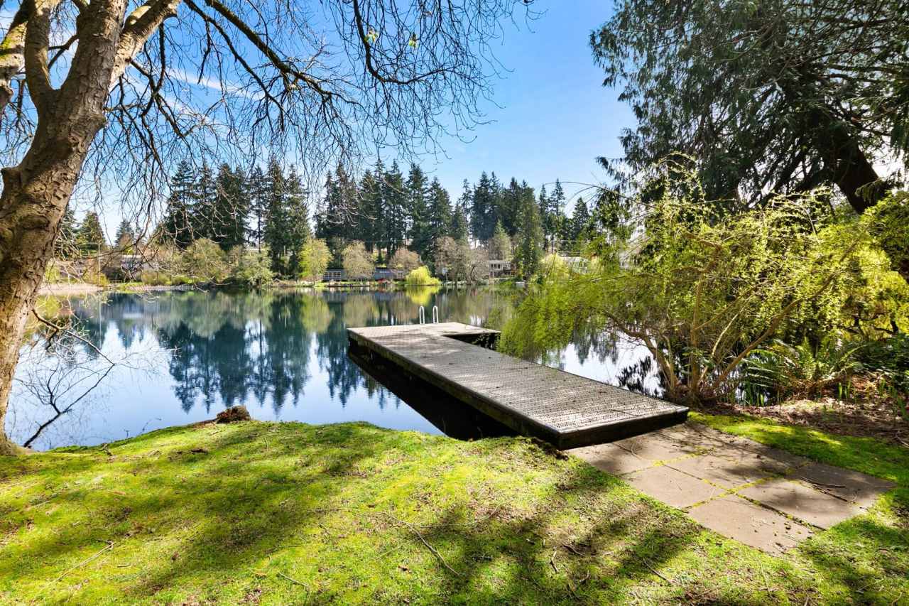 2 bedroom with Deck and 2 parking spots in Echo Lake Waterfront Condos