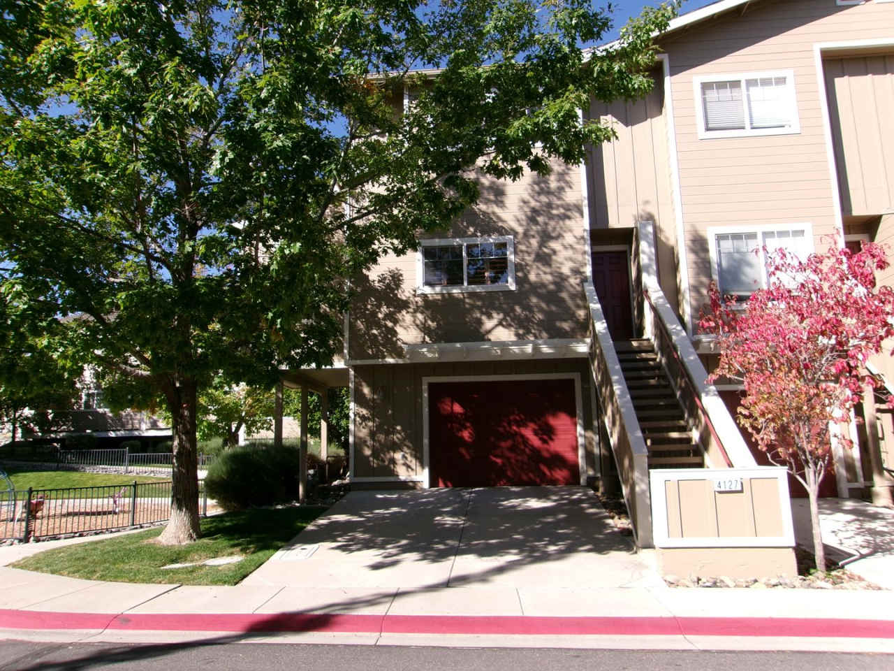 3 Bedroom, 2-1/2 bath, 2-car garage in Northwest Reno