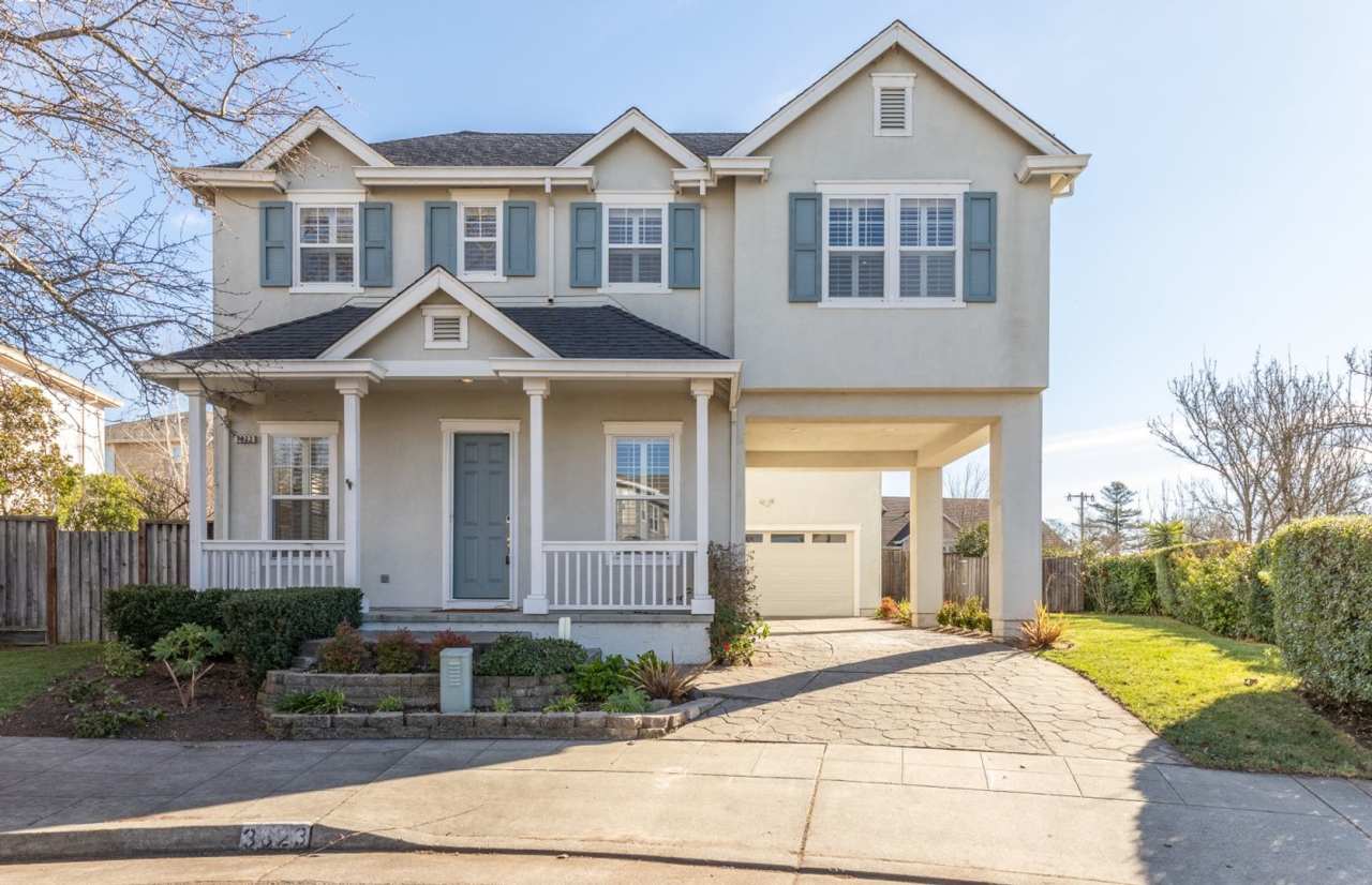 Stunning 4BR House in Santa Rosa