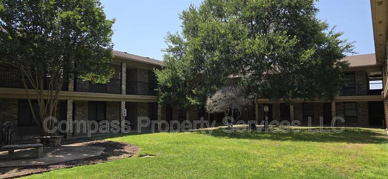 1214 Baylor Ave #102