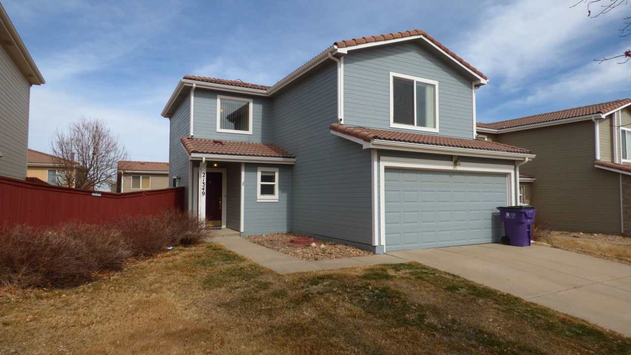 $0 DEPOSIT OPTION. CHARMING 3-BEDROOM HOME IN GREEN VALLEY RANCH WITH SPACIOUS LAYOUT  PRIME LOCATION