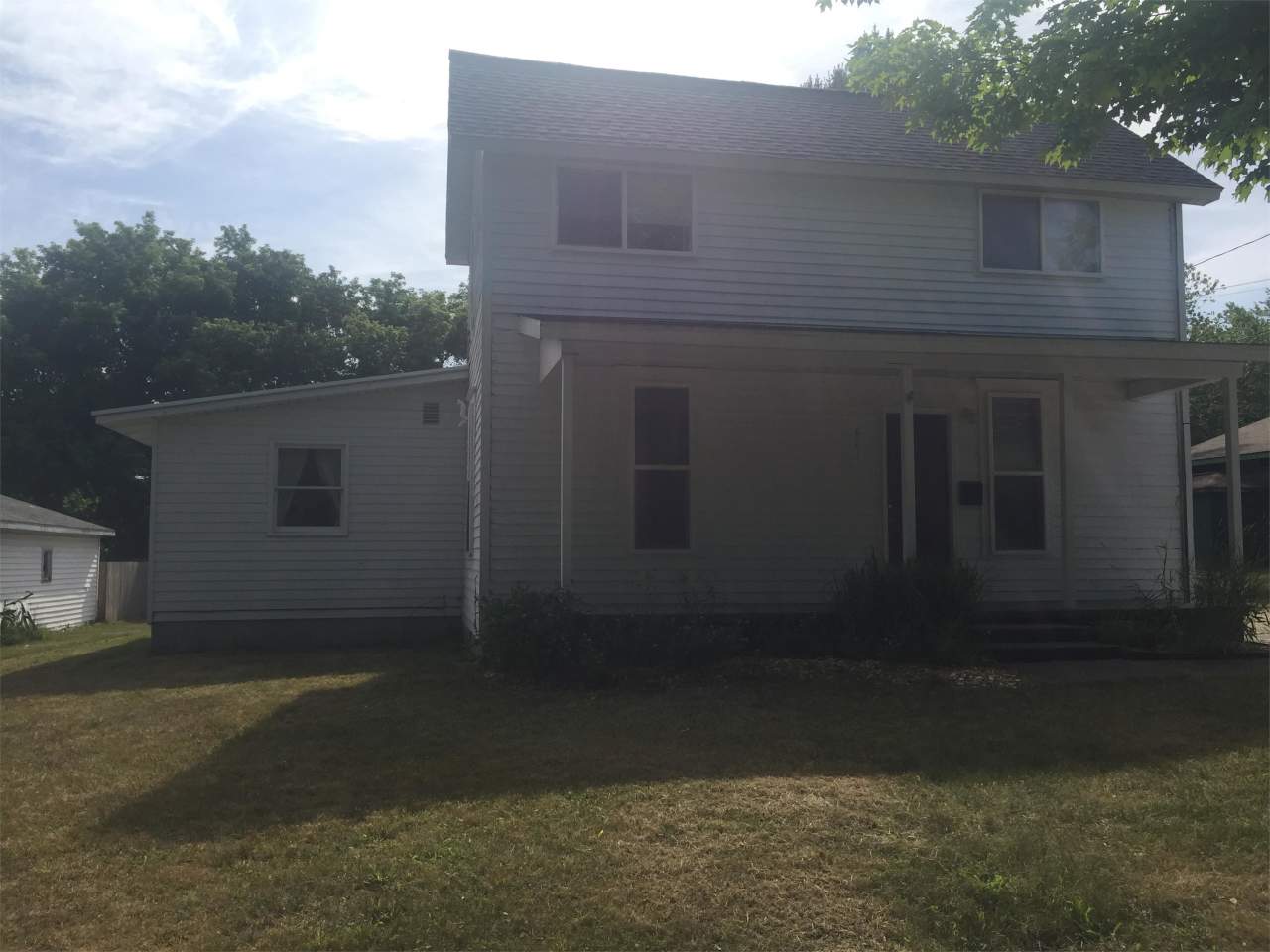 621 Hutchinson Street