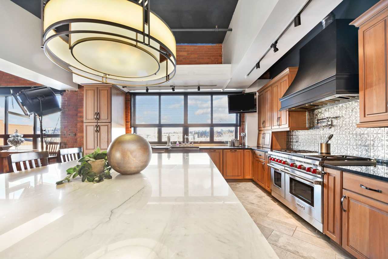 Spectacular, Furnished 3-Bedroom Loft