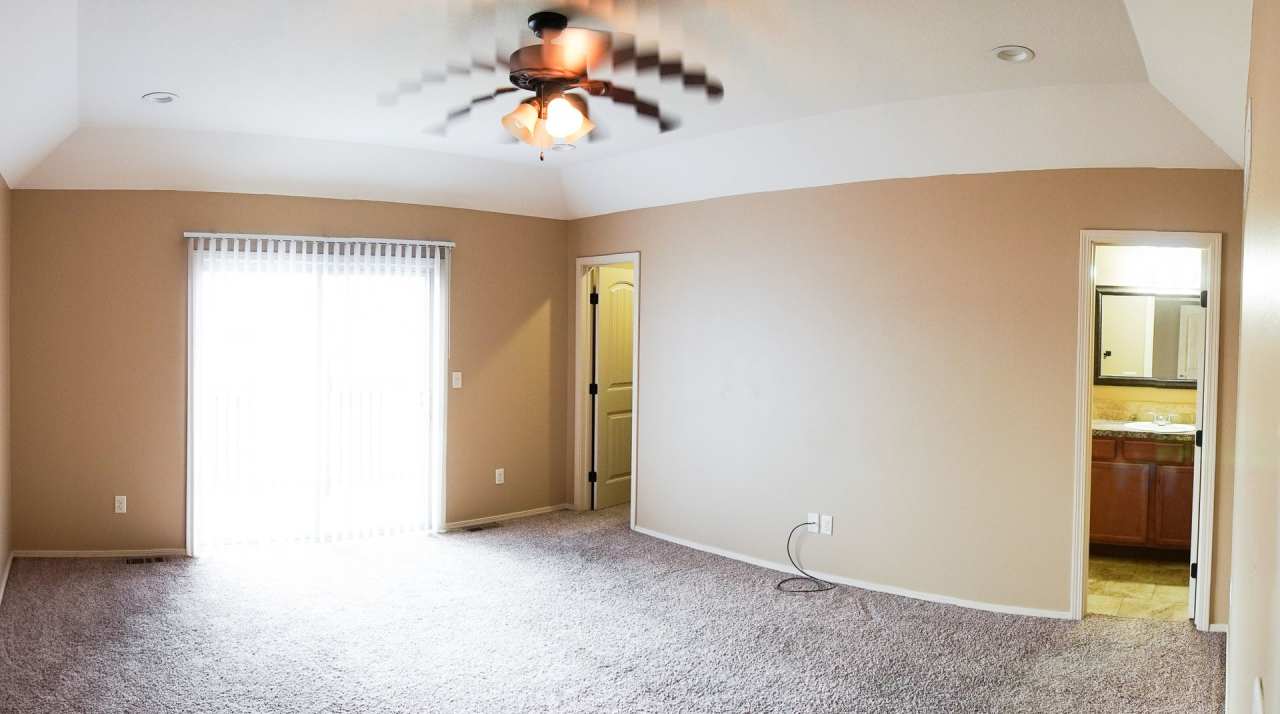 3-Bed Duplex w Garage, Yard, Balcony. Move in Now then enjoy $500 OFF JAN RENT