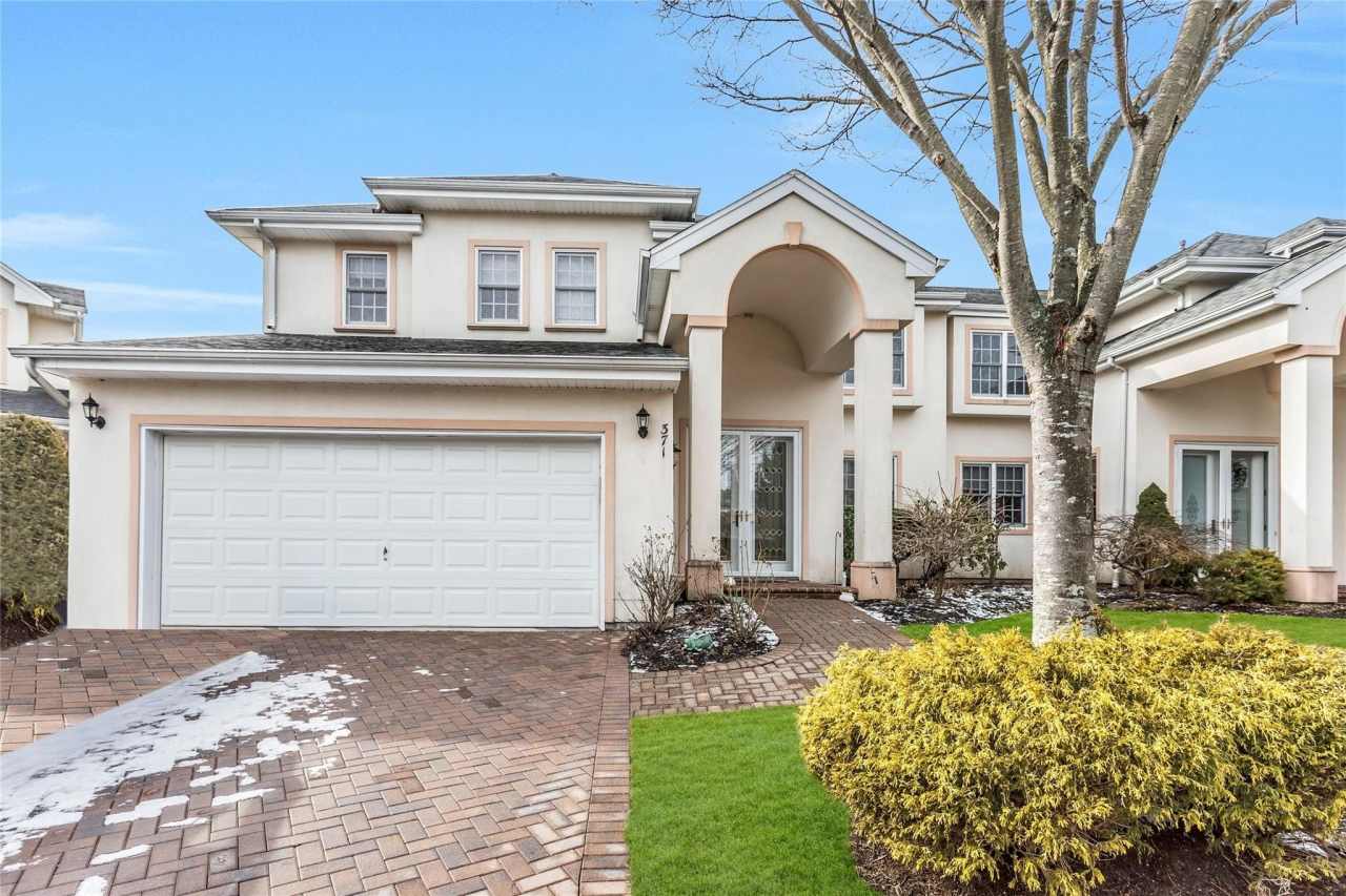 371 Altessa Boulevard