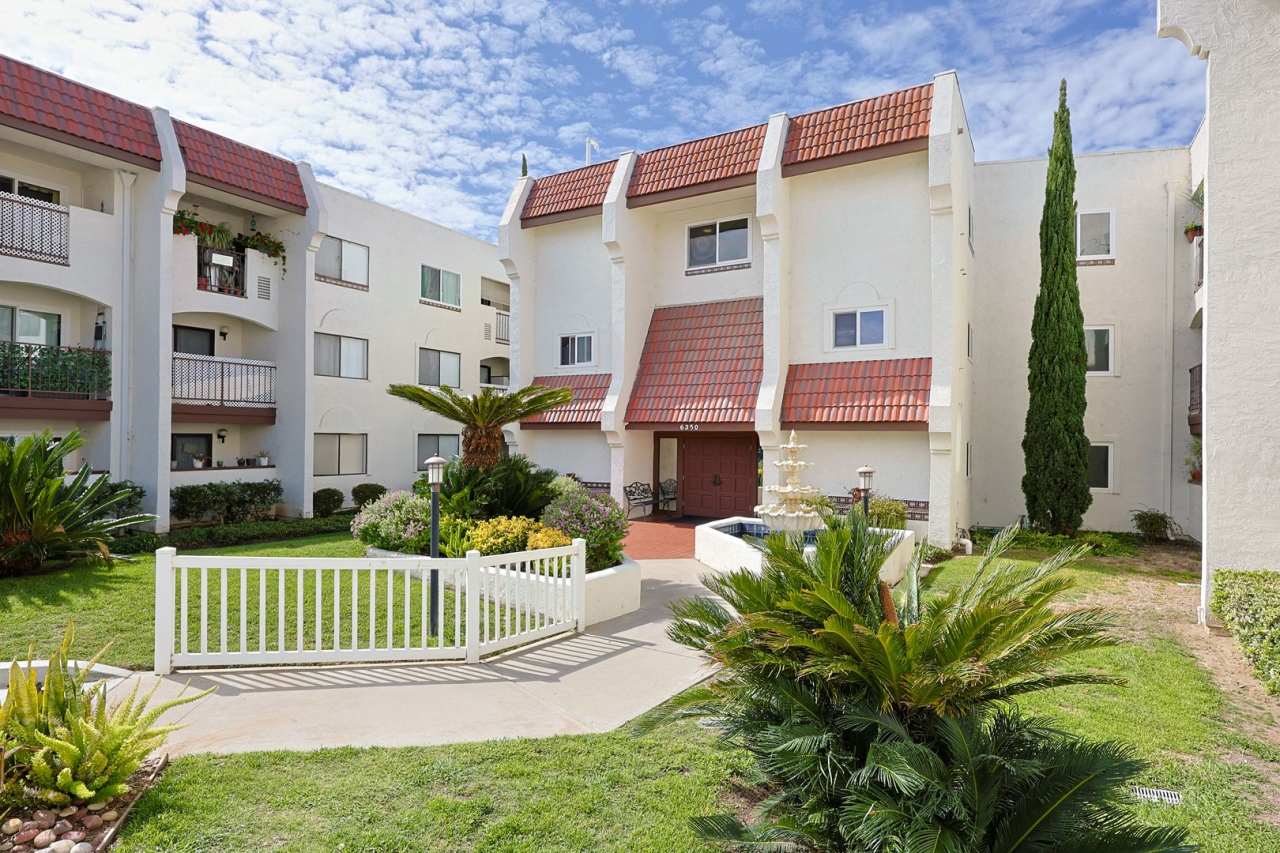 Beautiful 2 Bed, 2 Bath Condo in 62+ Community – Furnished or Unfurnished