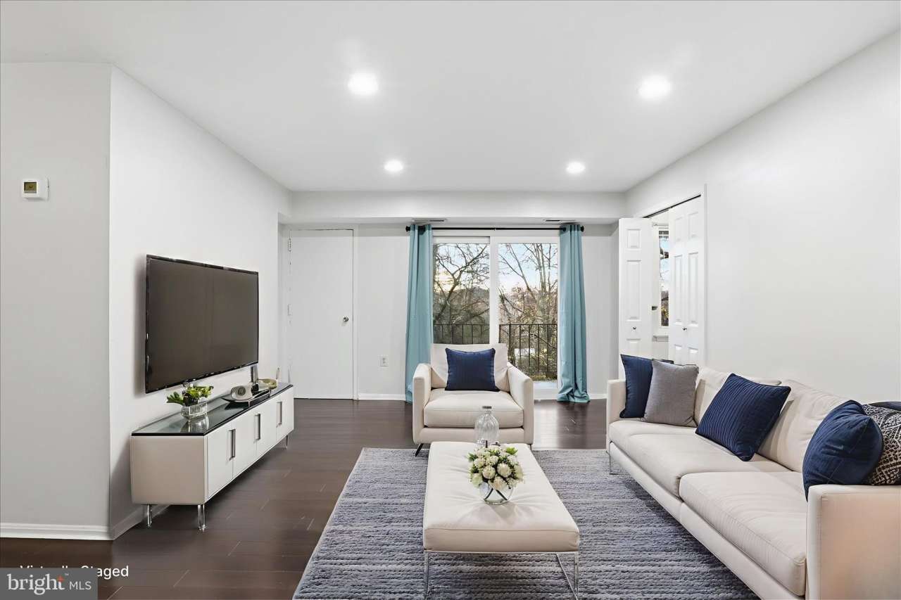 440 N ARMISTEAD Street unit: 202