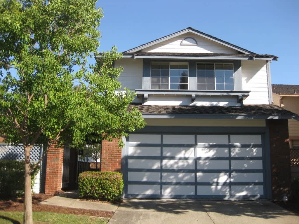 715 Winterside Circle