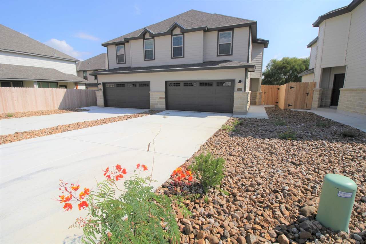 LARGE Backyard / Off County Line RD / Fridge Included/ Longer Driveway / Walk to Kraft Park / NBISD