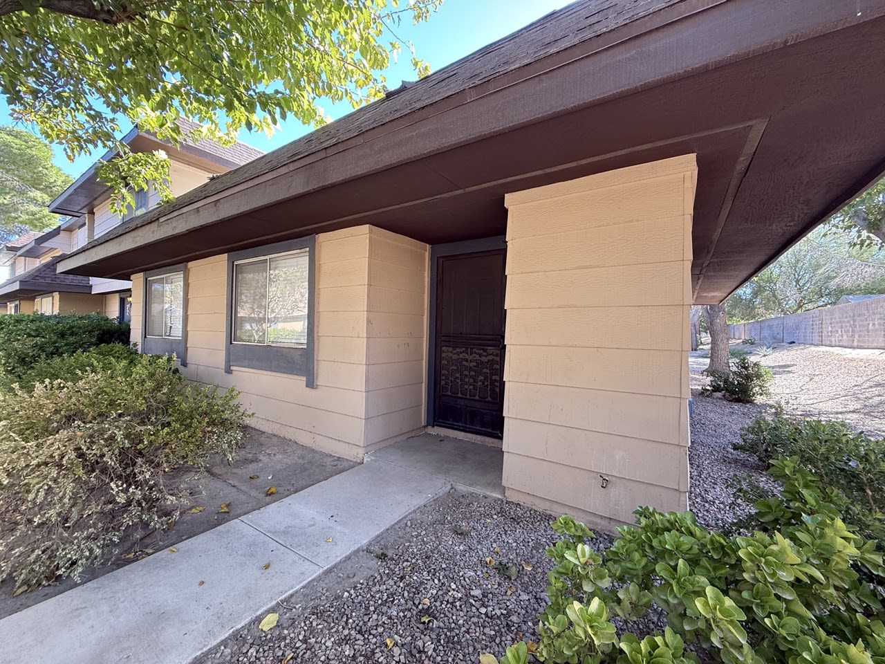 6228 Meadow View Lane