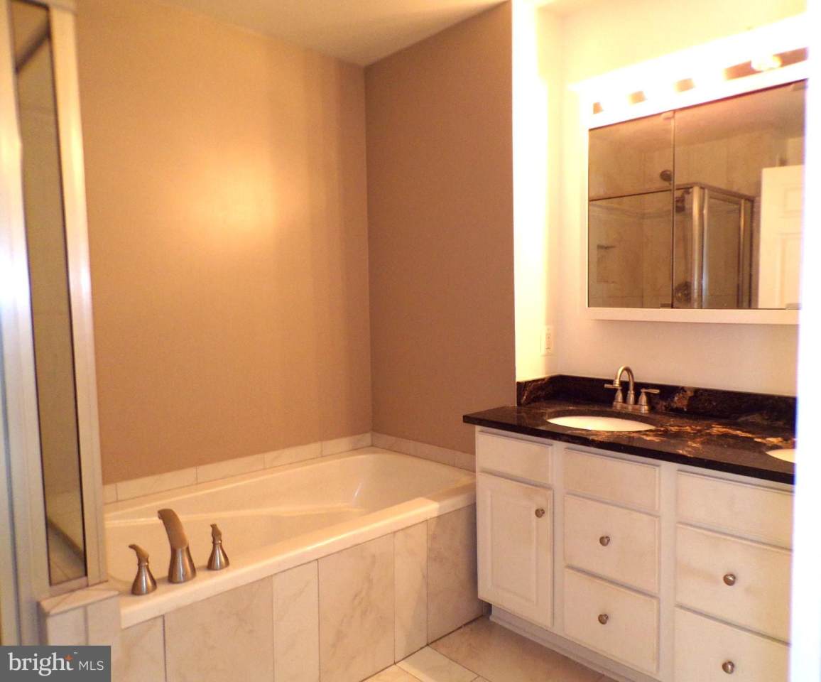 6015 TERRAPIN Place unit: 302