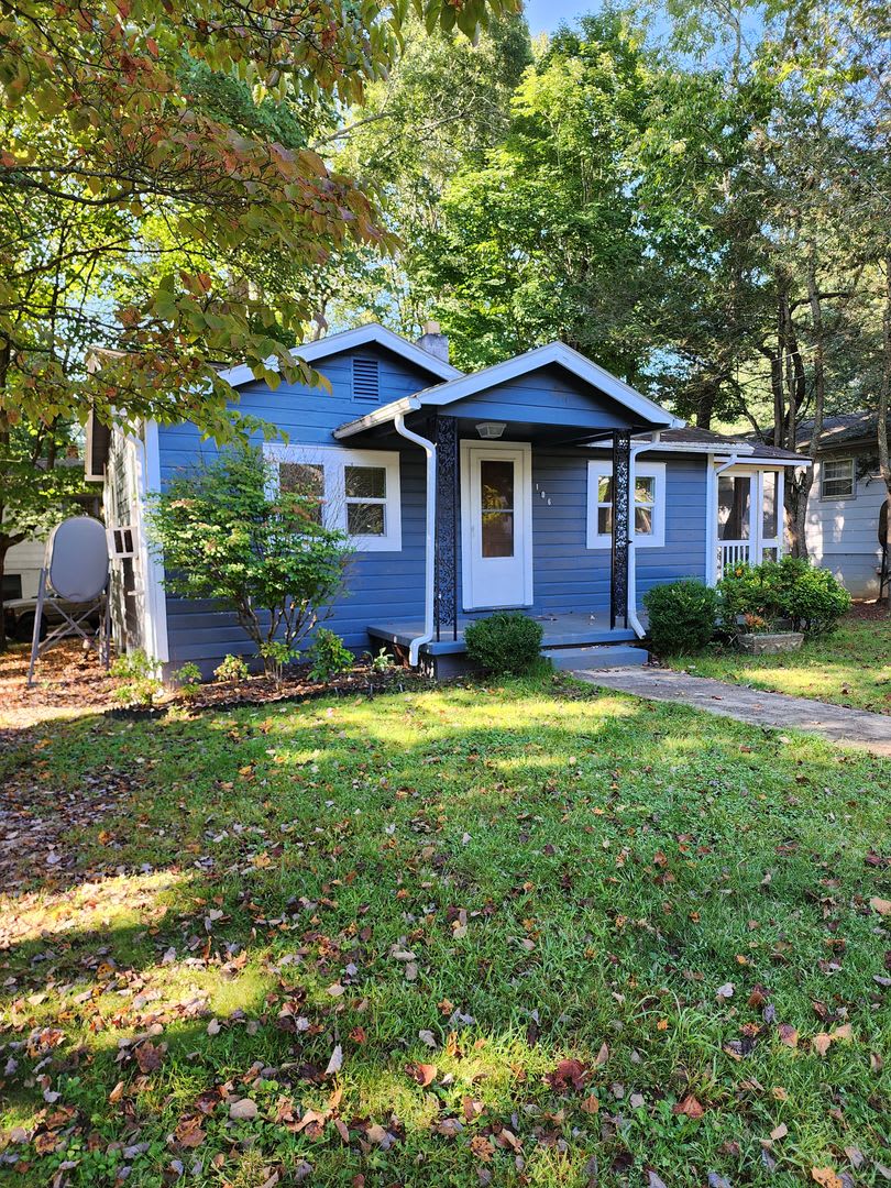 Charming Cottage-Black Mountain