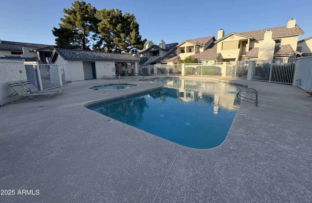 1222 W BASELINE Road