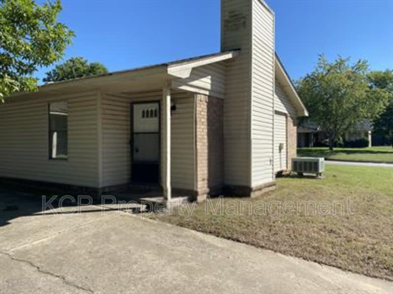 8619 South 32nd Terrace