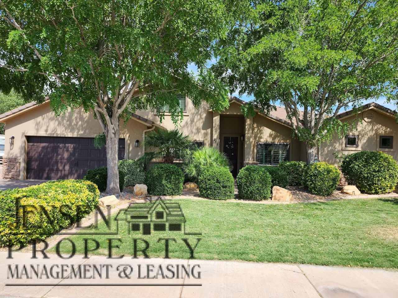 Beautiful Furnished Home in Hurricane- Short Term Lease available