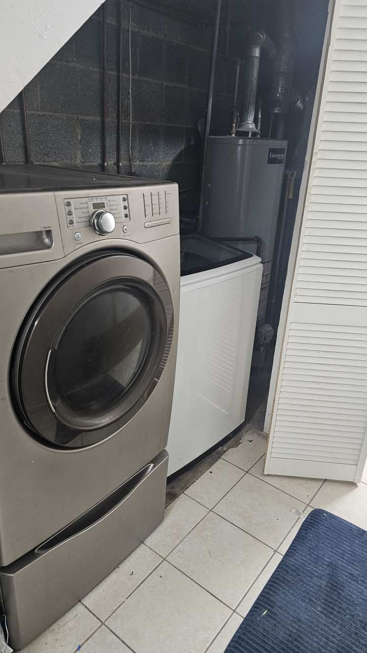 909 Porter Court Northeast