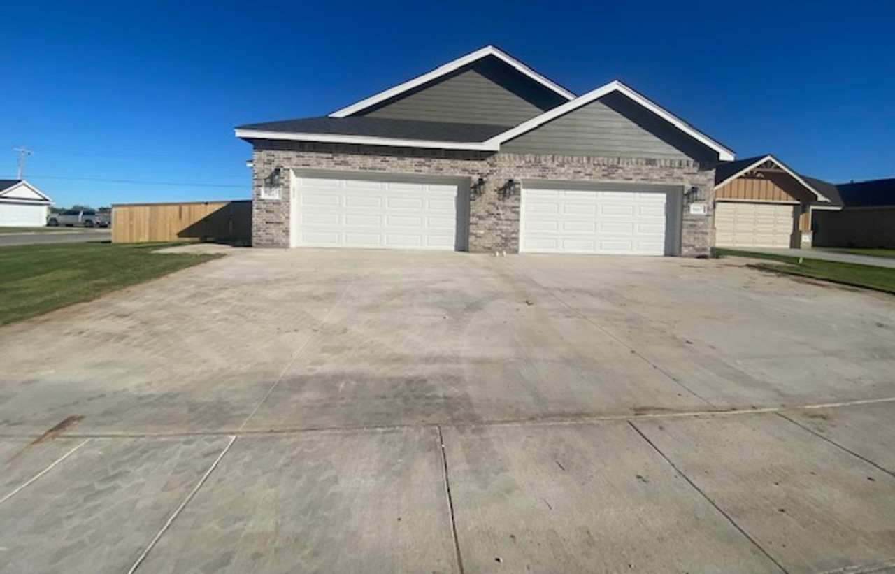 7301 SOUTHERN BELLE CR