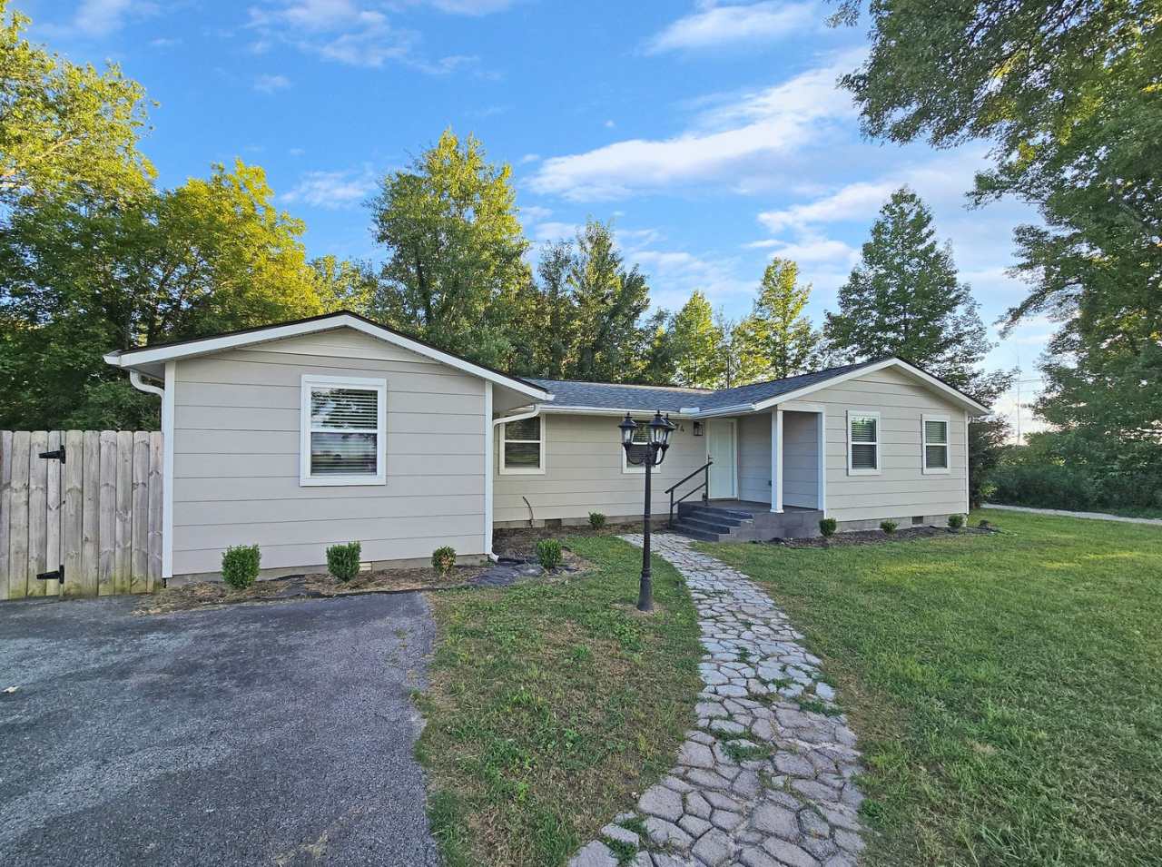 COMPLETELY RENOVATED 4 Bedroom/2 Bath Harvest/Monrovia Area