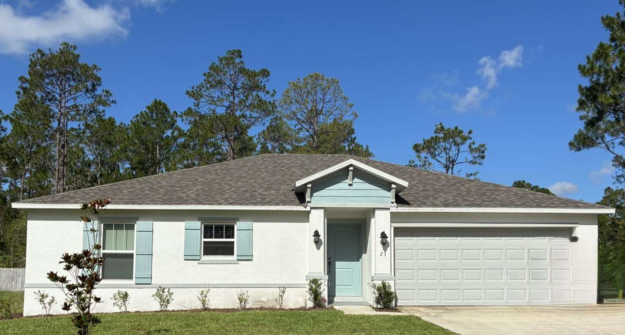 ****STUNNING 4/2 HOME IN PALM COAST