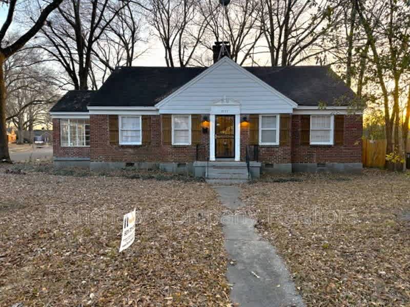 3175 Highland Park Pl