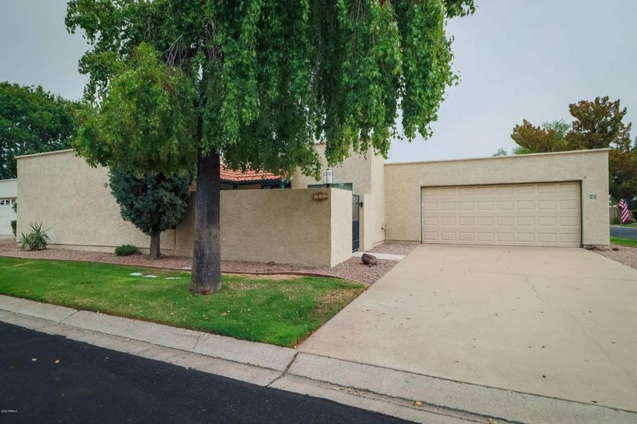 Just Waiting for you, in our 45+ Active Adult Resort Community, Long Term Unfurnished Rental. Showings available starting 8/15/2025.