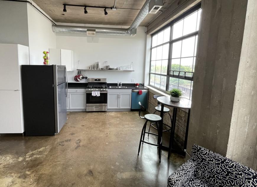 2625 West Washington Blvd.