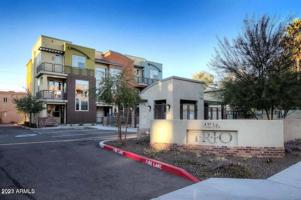 4816 N Woodmere Fairway -- unit: 1001