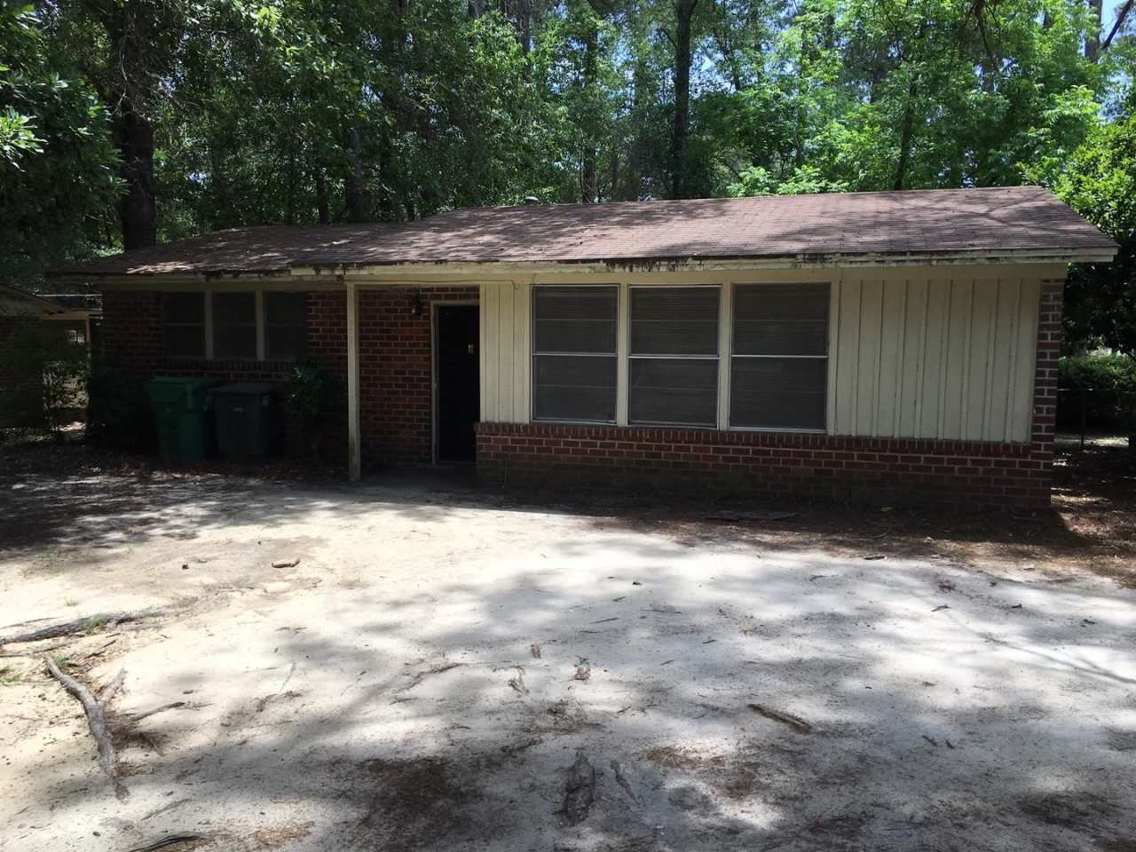 Charming 3 Bedroom / 1 Bath Home in Valdosta!