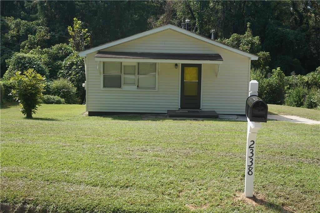 2338 Clarissa Drive NW