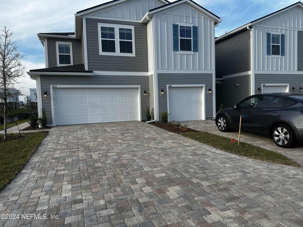 315 BRANDON LKS Drive