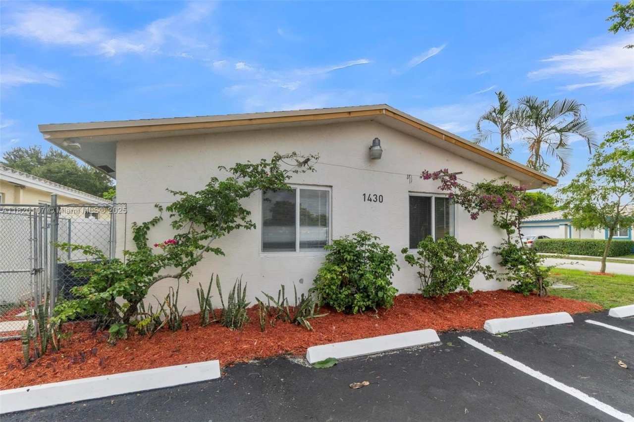 1430 NW 27th Ave