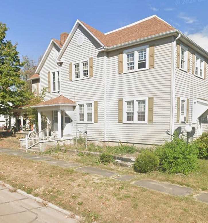 201 E. North Street - 4