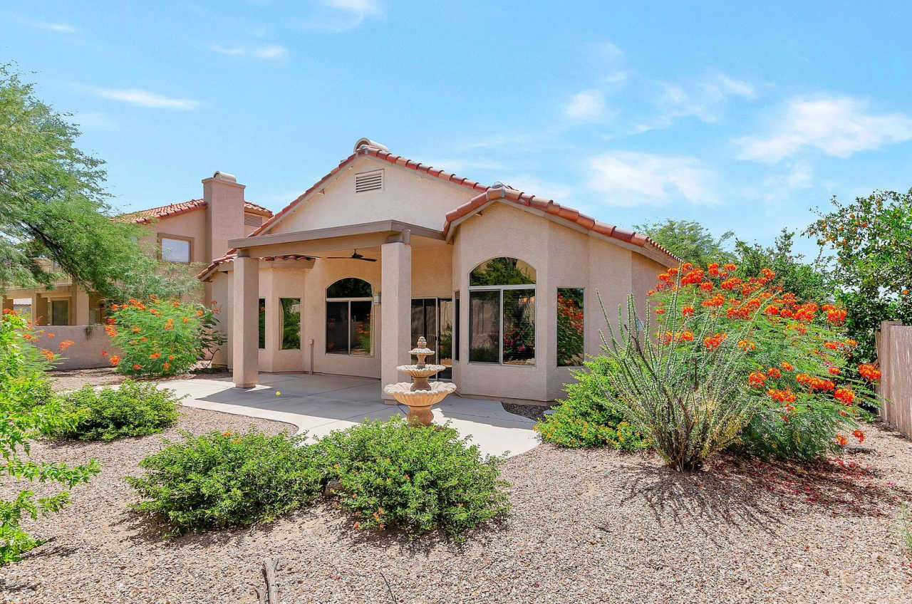 Beautiful, updated, Oro Valley home