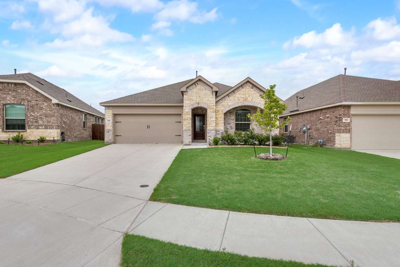 Beautiful home in Fate built in 2023!