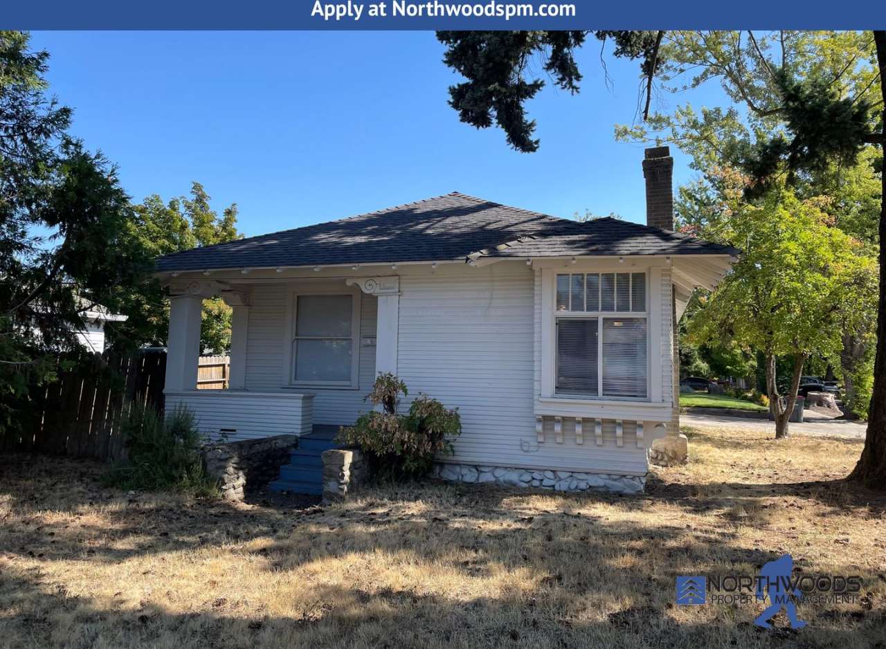 Charming 2 Bedroom 2 Bathroom Home