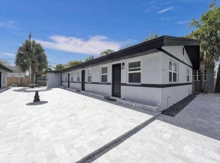 332 Walton Boulevard