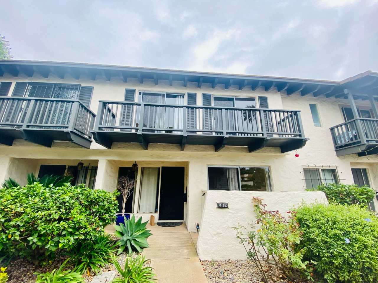 Spacious 2-Story Townhome near the Beach!