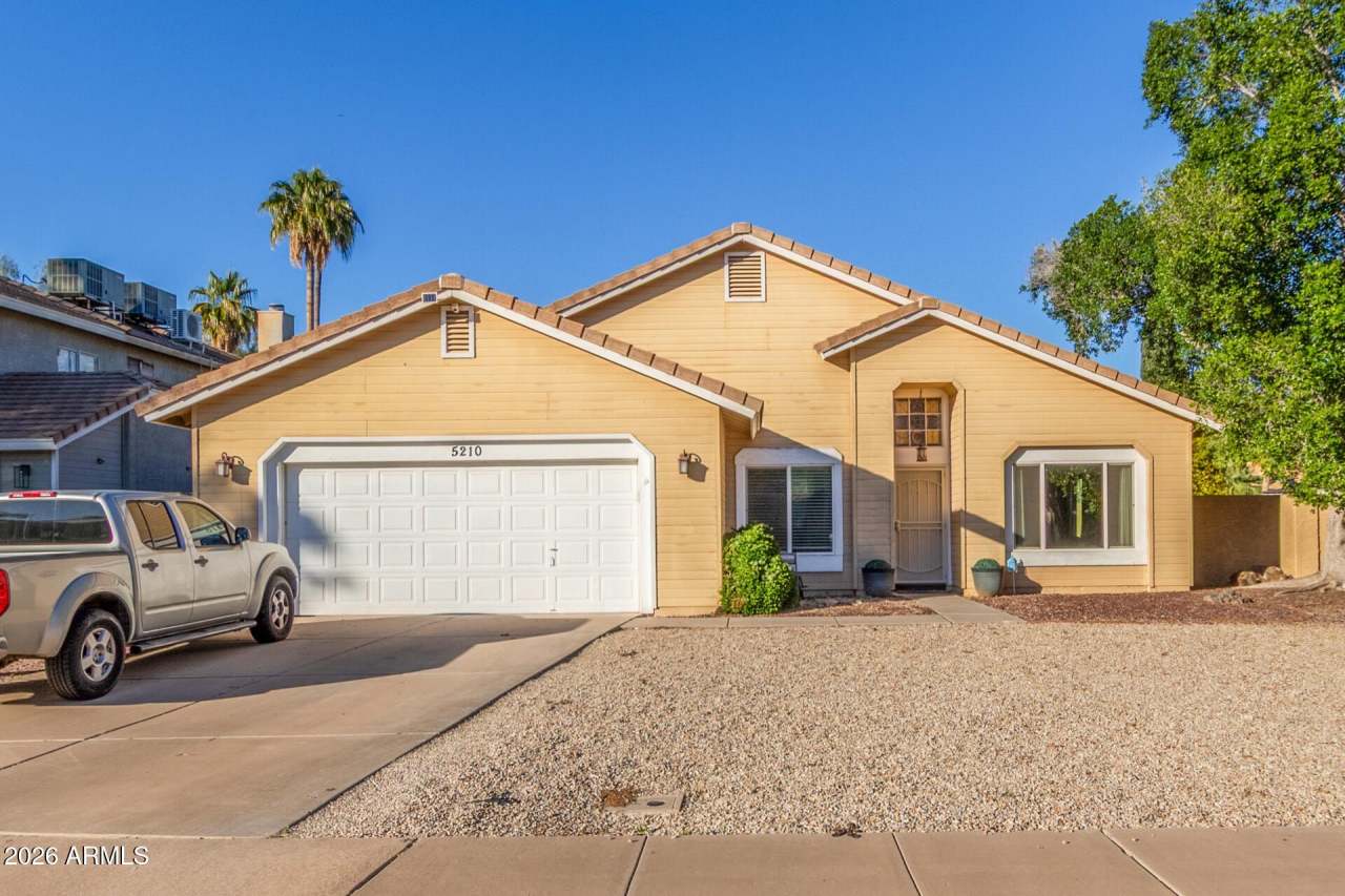 5210 E ELMWOOD Circle