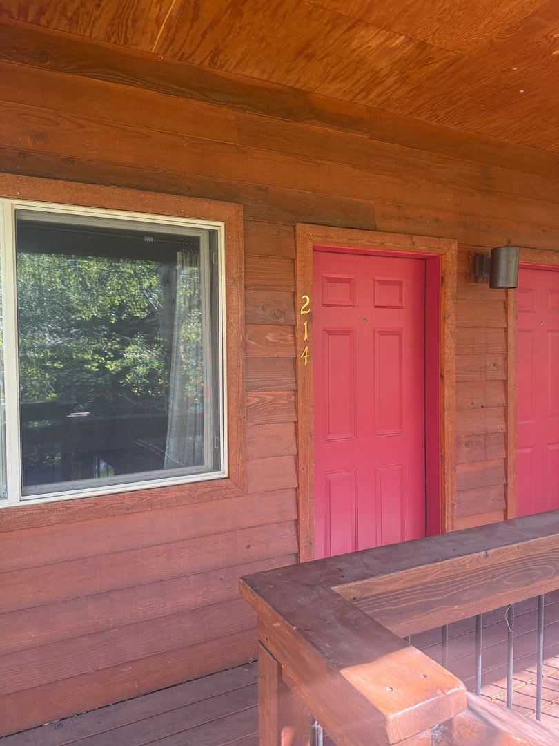 3 BR Condo in Victor, Idaho, condo is available for a 6 month lease or 1 year lease