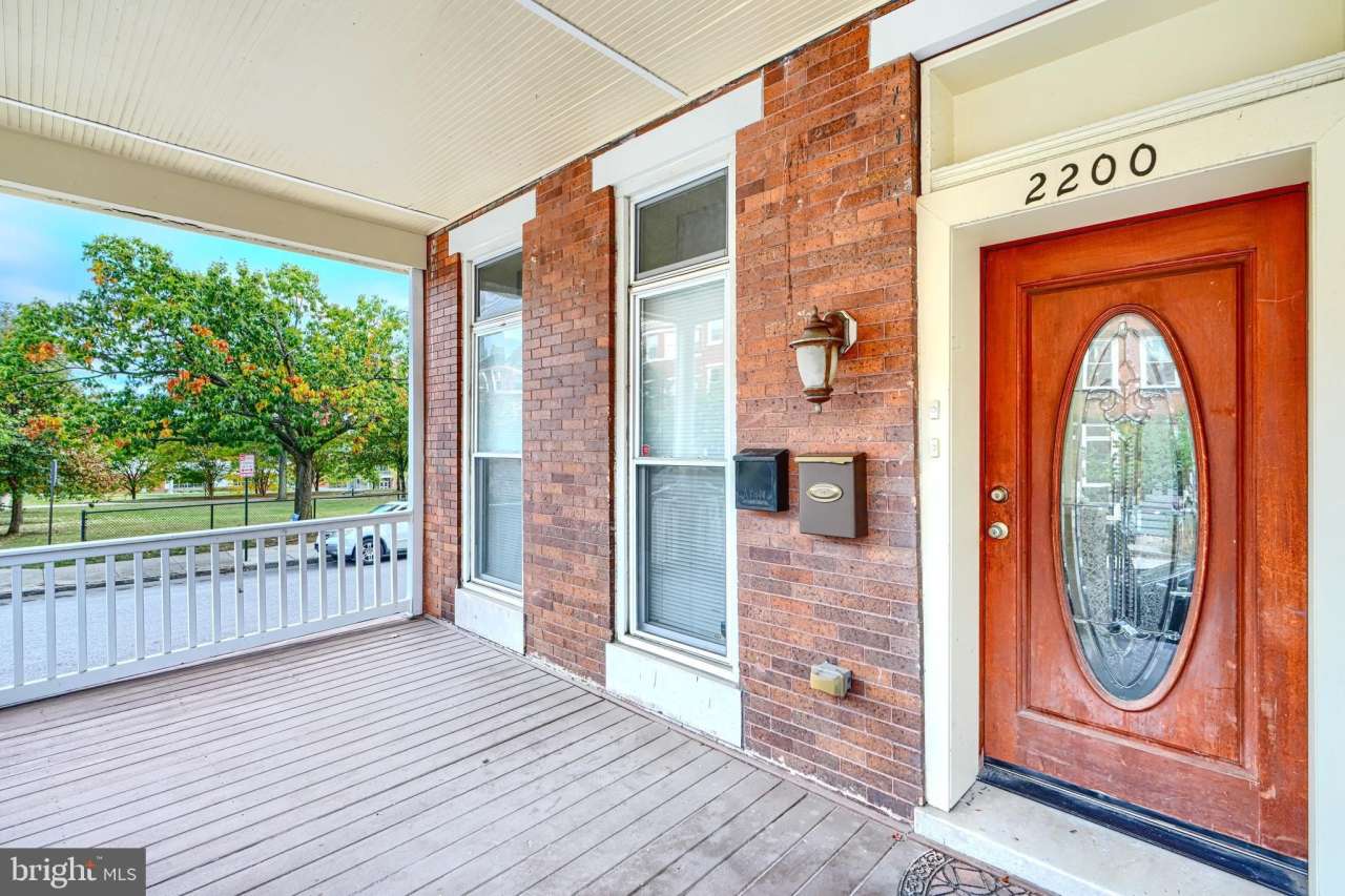 2200 BROOKFIELD Avenue unit: 1