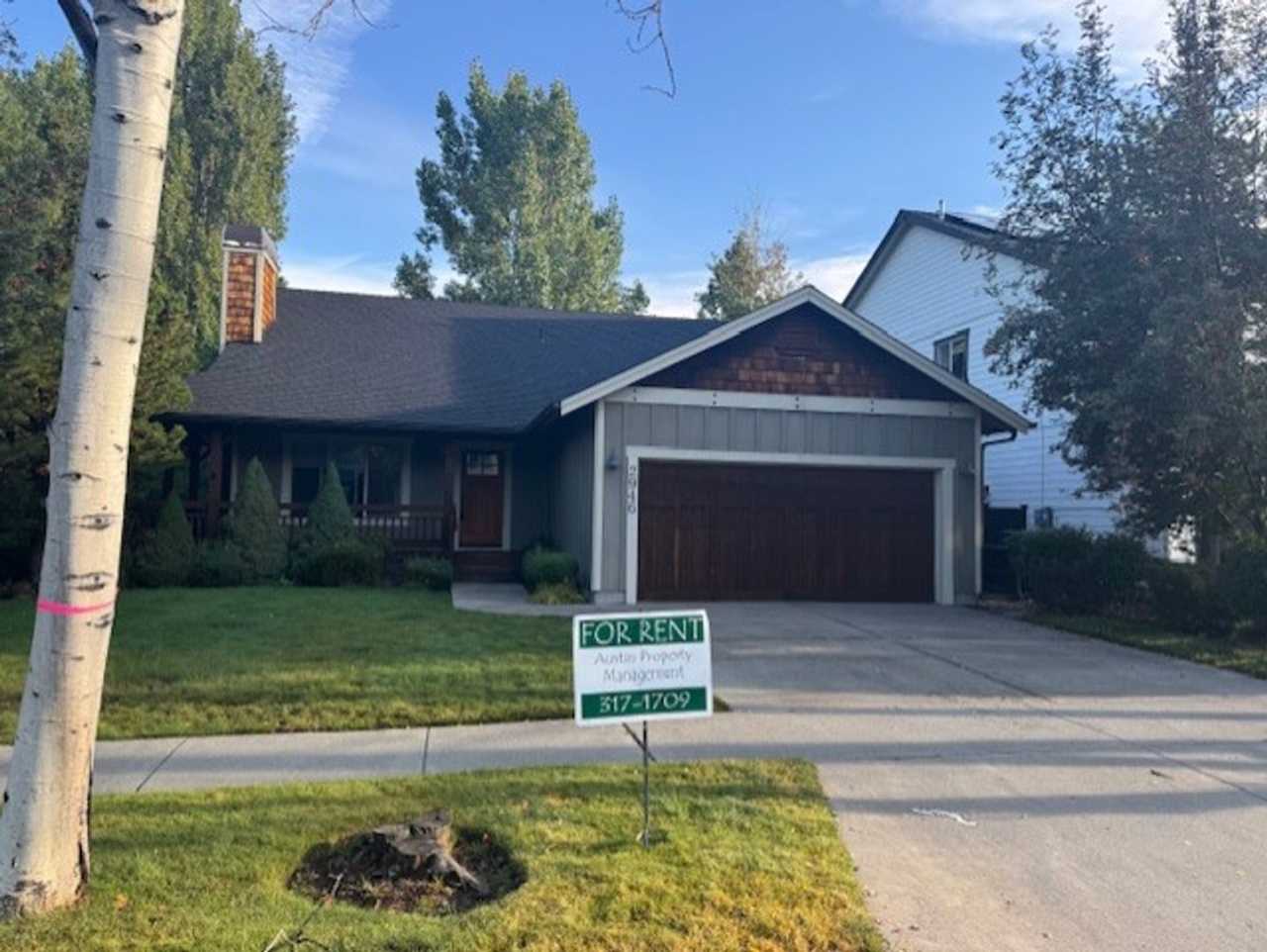 NW single level home