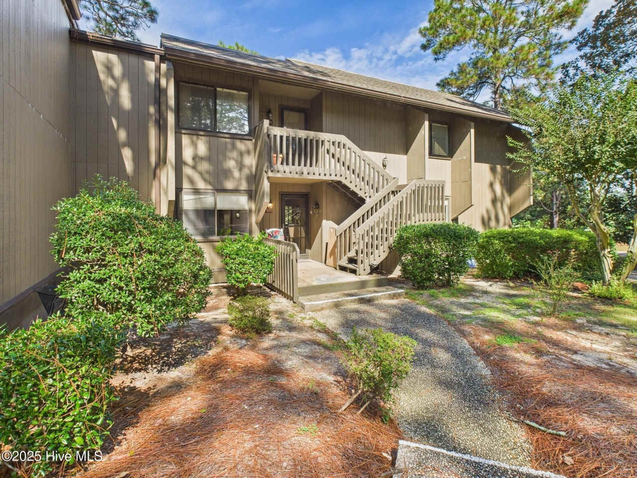 250 Sugar Gum Lane unit: 201