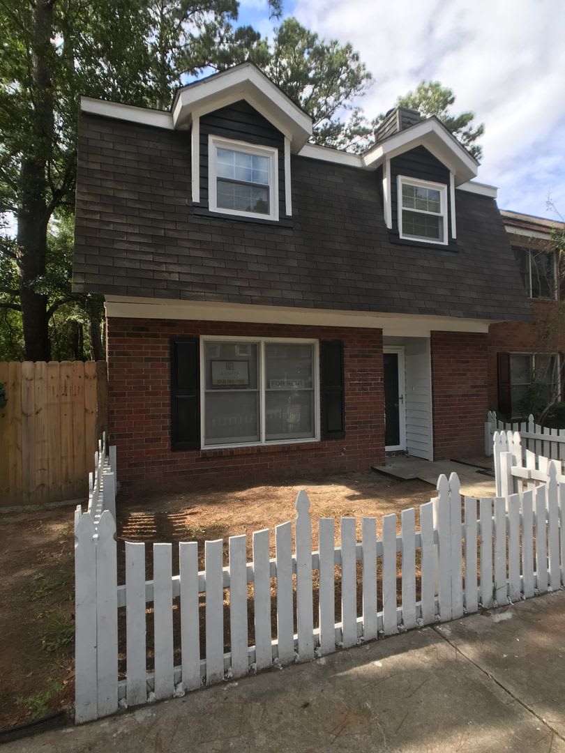 Three Bedroom Townhome on Savannah Southside