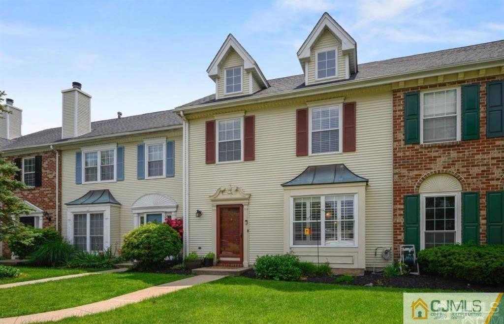 3 Folkstone Court