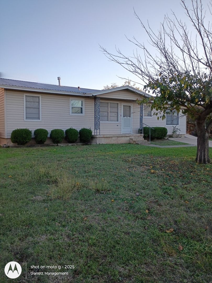 3/1 Newly updated home