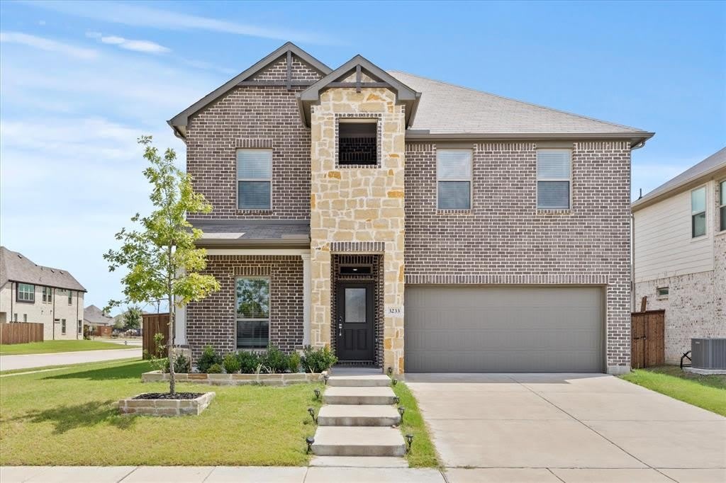 3233 Mccallister Way