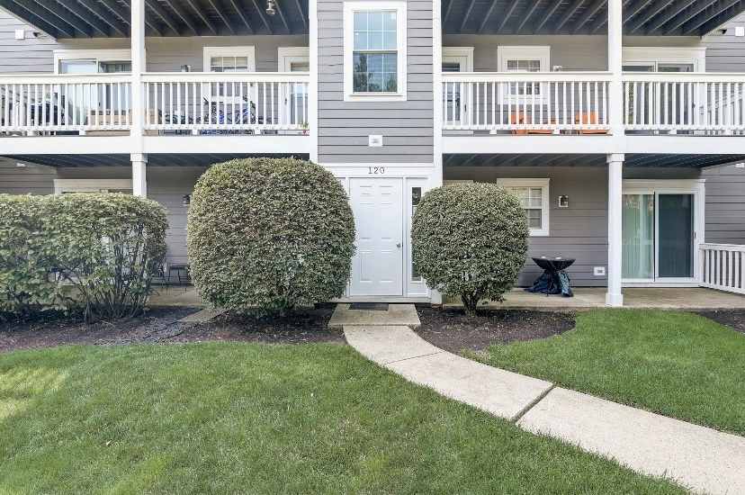 120 East Winchester Road