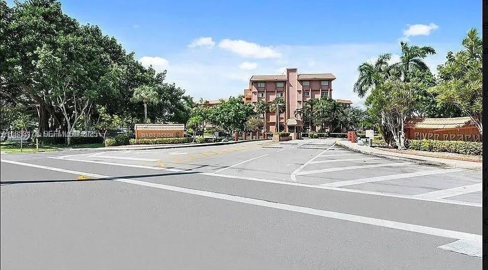 1201 SE River Reach Dr